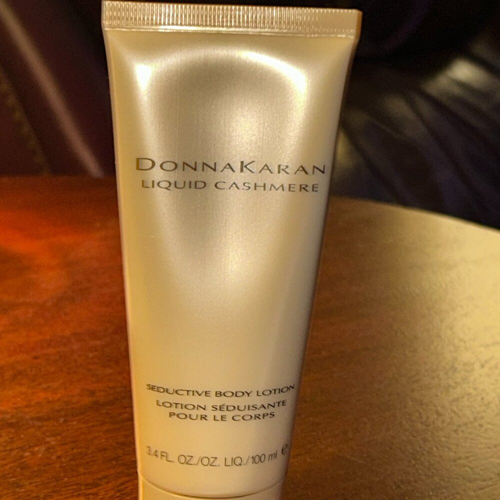 Donna Karan Cashmere Blush Mist Seductive Body Lotion 3.4 fl oz / 100 ml NWOB